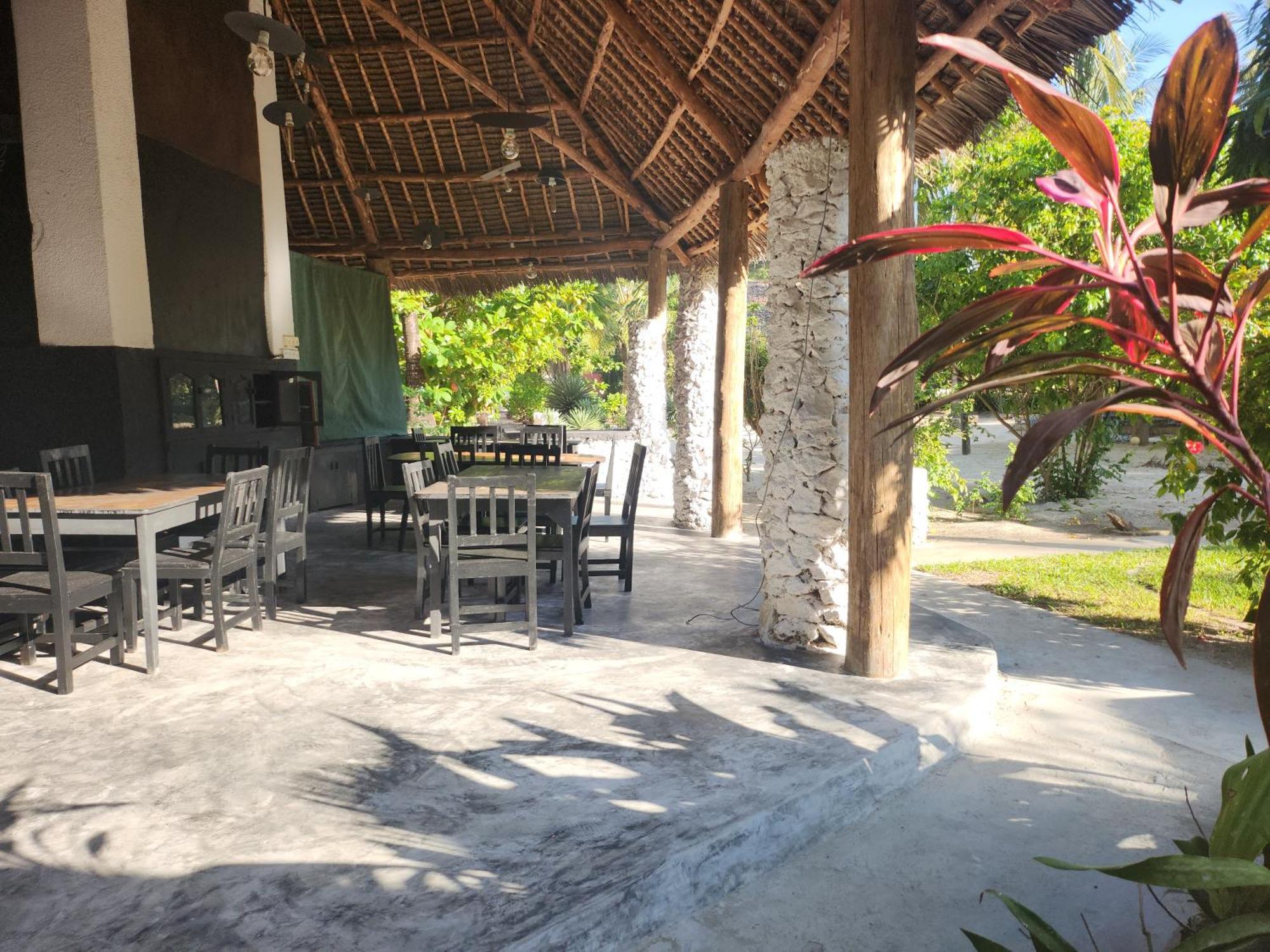 Paje By Night Bungalows Luaran gambar